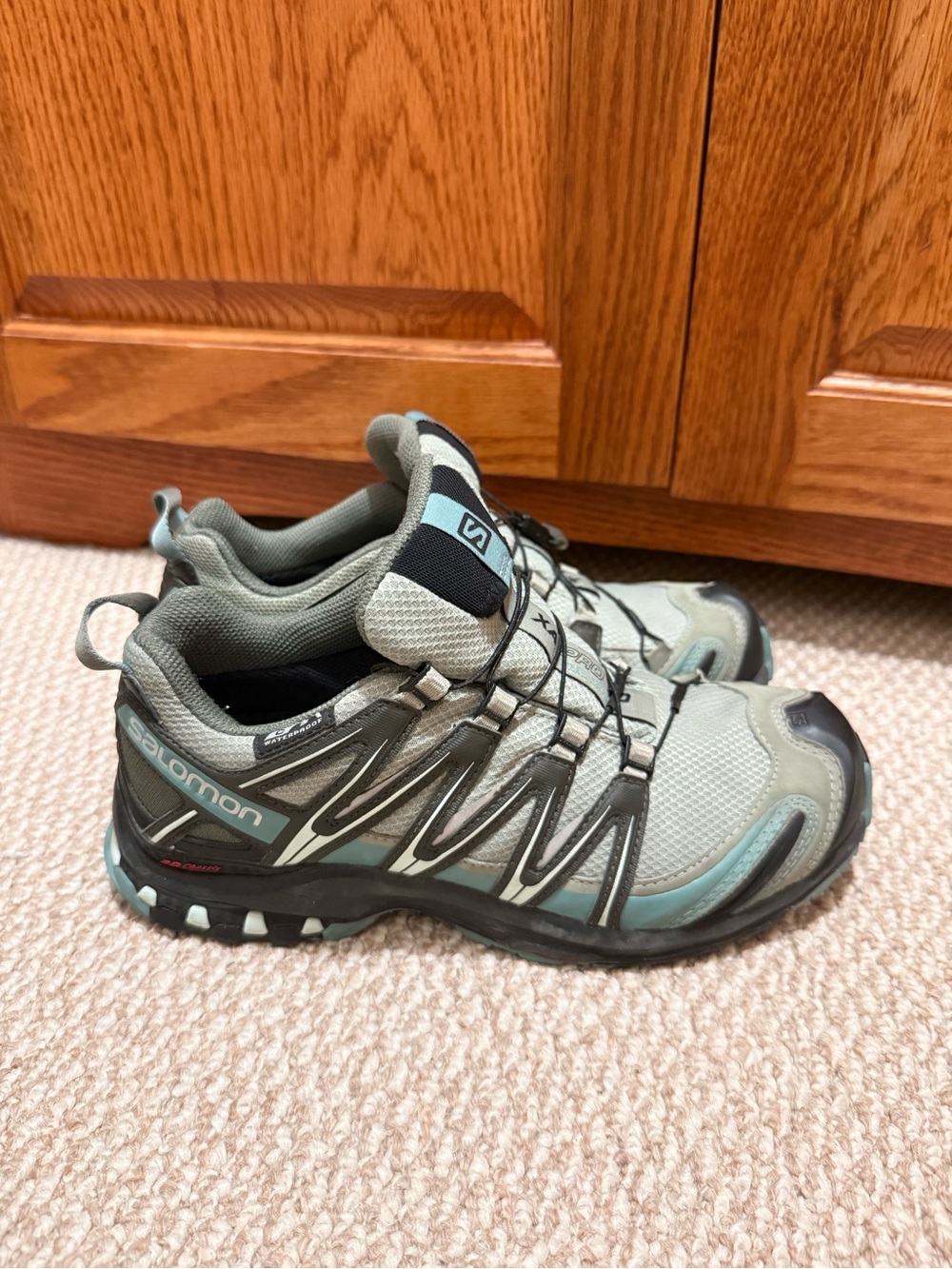 Salomon Gray & Teal Trail Running Shoes with Quicklace